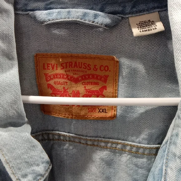 Levi's Light Blue Denim Trucker Jacket - Men's Casual - Picture 2 of 3